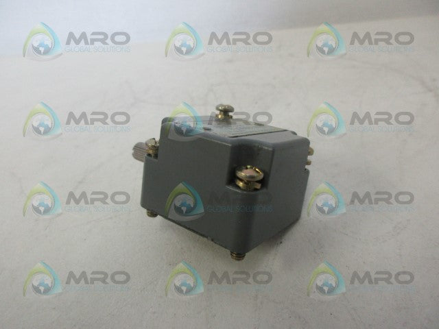 CUTLER HAMMER E50DL1 OPERATOR HEAD *USED*
