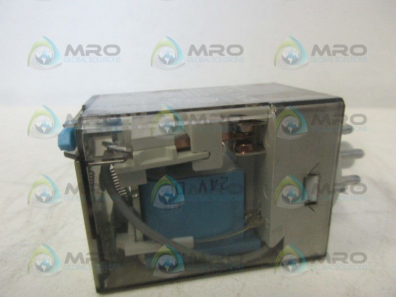 ALLEN BRADLEY 700-HA32Z24-3-4 SER. D RELAY 24VDC *USED*
