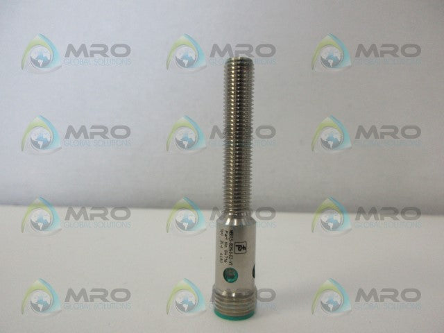 PEPPERL+FUCHS NBB1,5-8GM40-E2-V1 INDUCTIVE PROXIMITY SWITCH *NEW NO BOX*