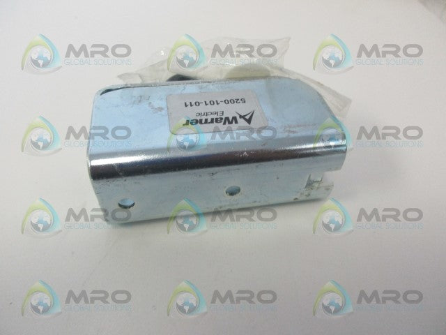 WARNER 5200-101-011 CONDUIT BOX ACCESSORY *NEW NO BOX*