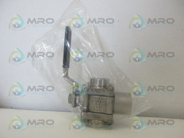 WHITEY SS-63XTF8 3WAY BALL VALVE *NEW IN FACTORY BAG*