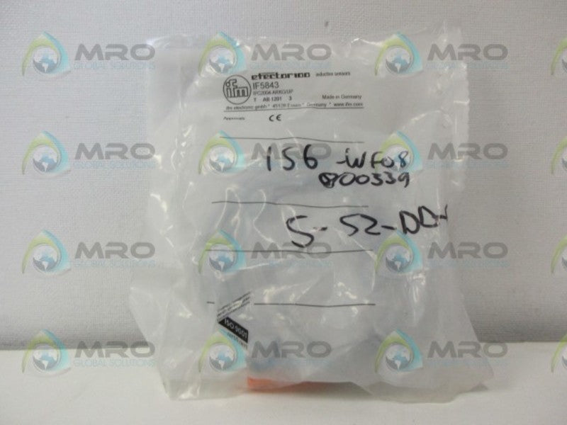 IFM EFECTOR IF5843 INDUCTIVE PROXIMITY SENSOR *NEW IN FACTORY BAG*