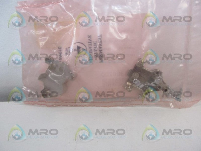 AMP 1534805-1 CABLE CLAMP KIT *NEW IN FACTORY BAG*