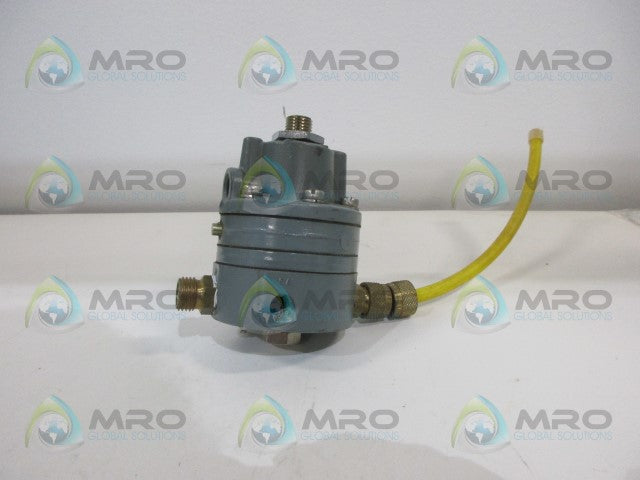 MOORE NULLMATIC 41-100 PRESSURE REGULATOR *USED*