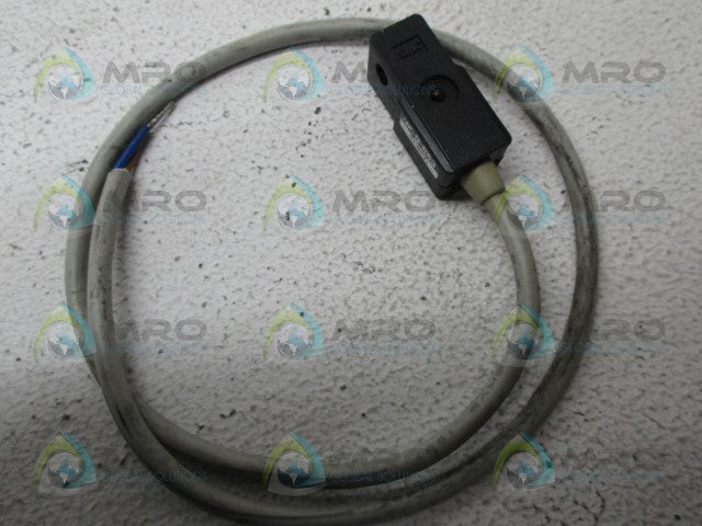 SMC D-B53 AUTO REED SWITCH (AS PICTURED) *NEW NO BOX*