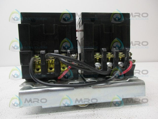SQUARE D 8736SC08S COIL REVERSING STARTER W/OUT HEATER *USED*
