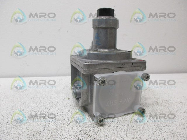 DUNGS FRI705/6 PRESSURE REGULATOR *NEW NO BOX*