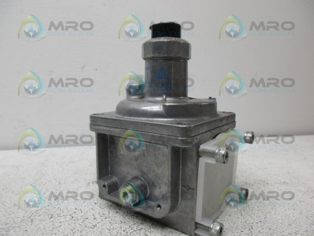 DUNGS FRI705/6 PRESSURE REGULATOR *NEW NO BOX*