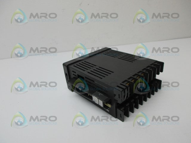 YOKOGAWA UT14 DIGITAL INDACTIONG CONTROLLER *NEW IN BOX*