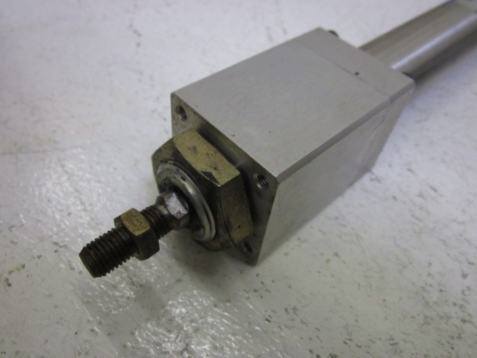 KOGANEI DAR32X175 AIR CYLINDER *USED*