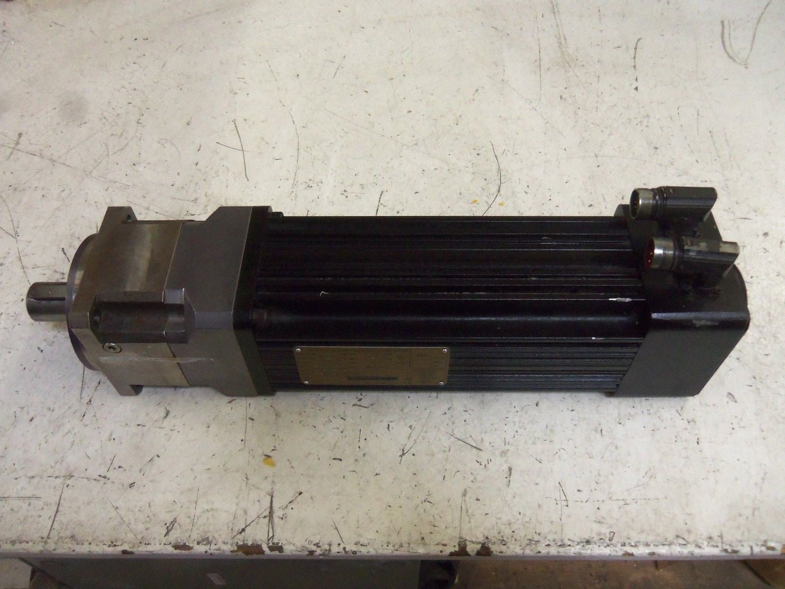 KOLLMORGEN MH-425-D-63 SERVO MOTOR *USED*