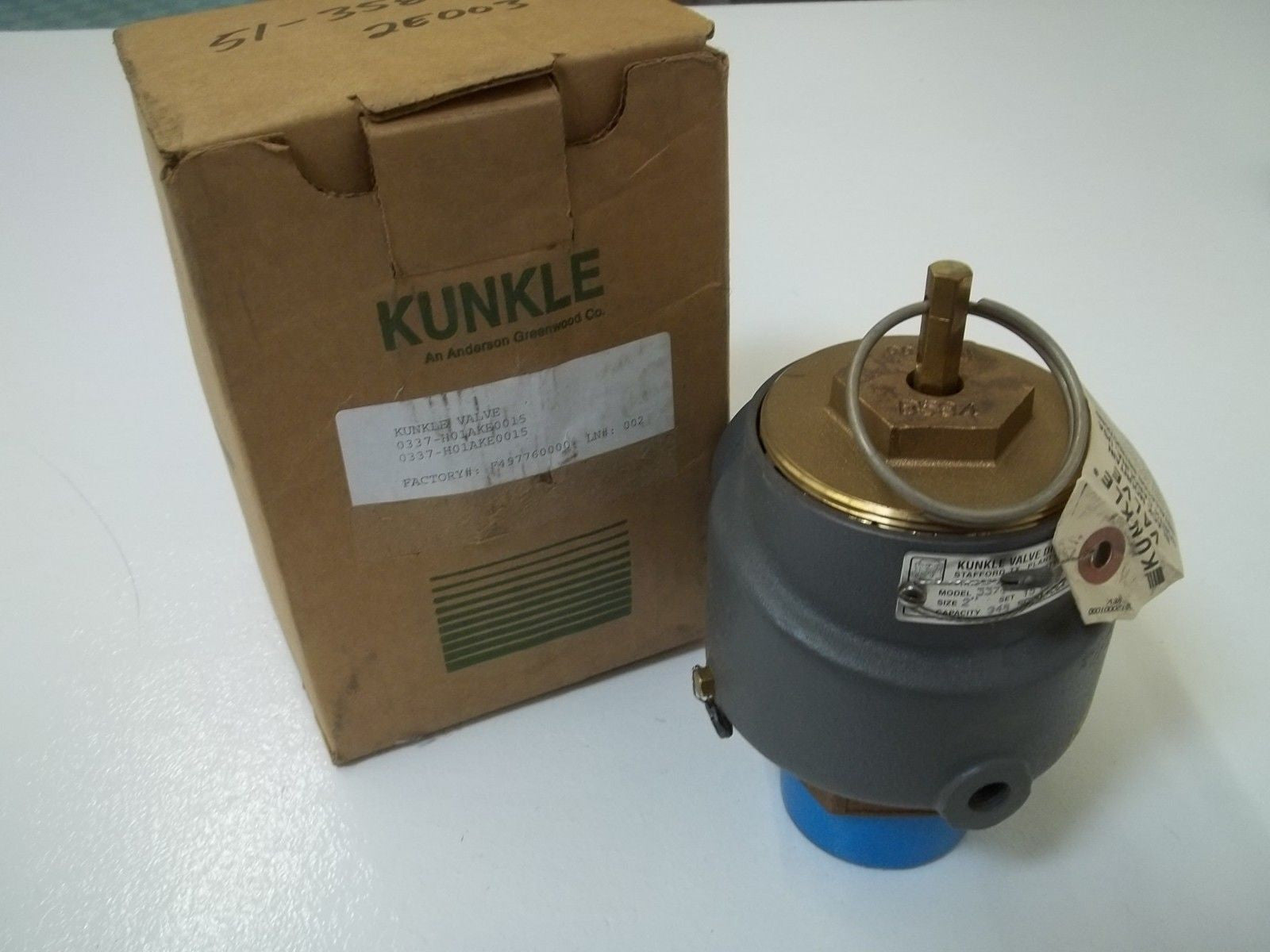 KUNKLE  0337-H01AKE0015 VALVE *NEW IN BOX*