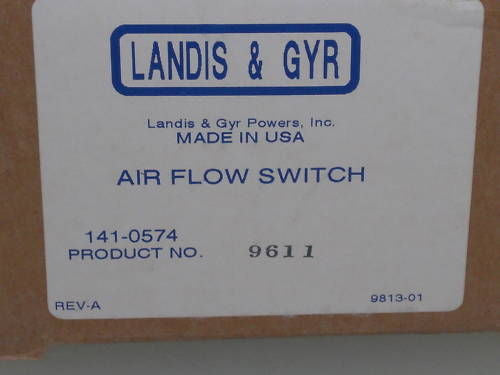 LANDIS & GYR AIR FLOW SWITCH 141-0574 *NEW IN BOX*