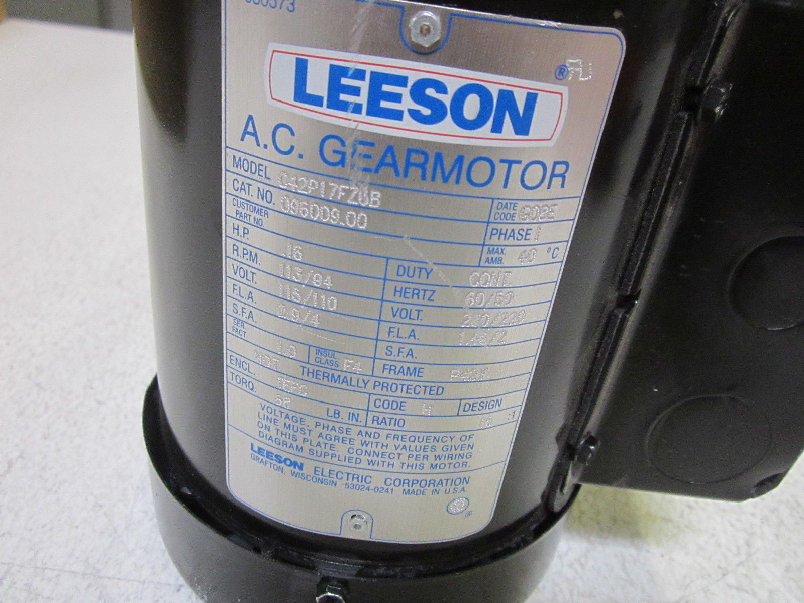LEESON 096009.00 AC GEAR MOTOR 115/110V *USED*