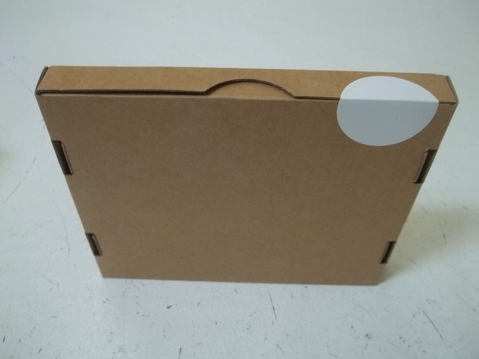 LENZE E82EV551K4C200 FREQUENCY INVERTER *NEW IN BOX*
