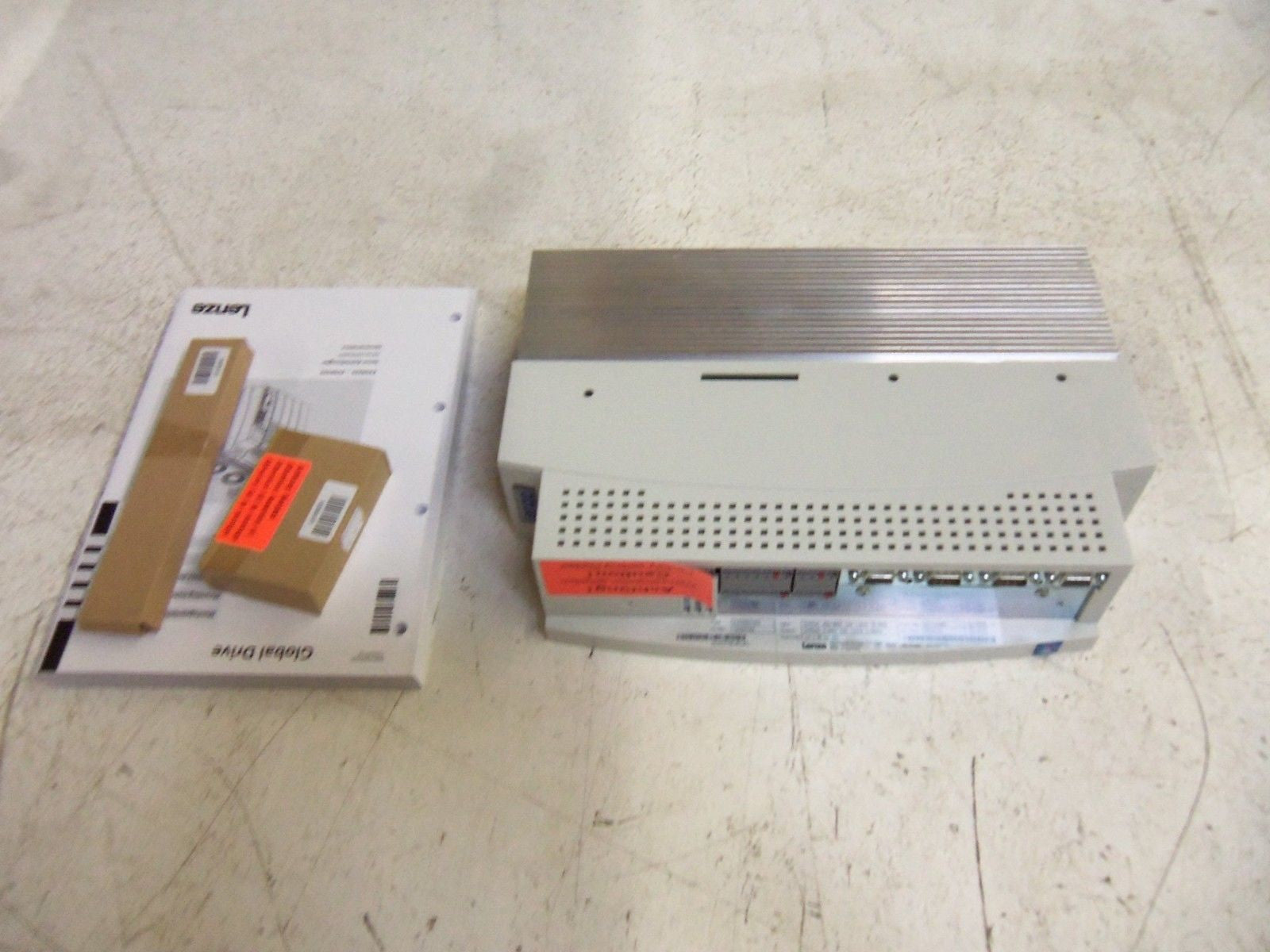 LENZE EVS9321-ES SERVO CONTROLLER *NEW IN BOX*