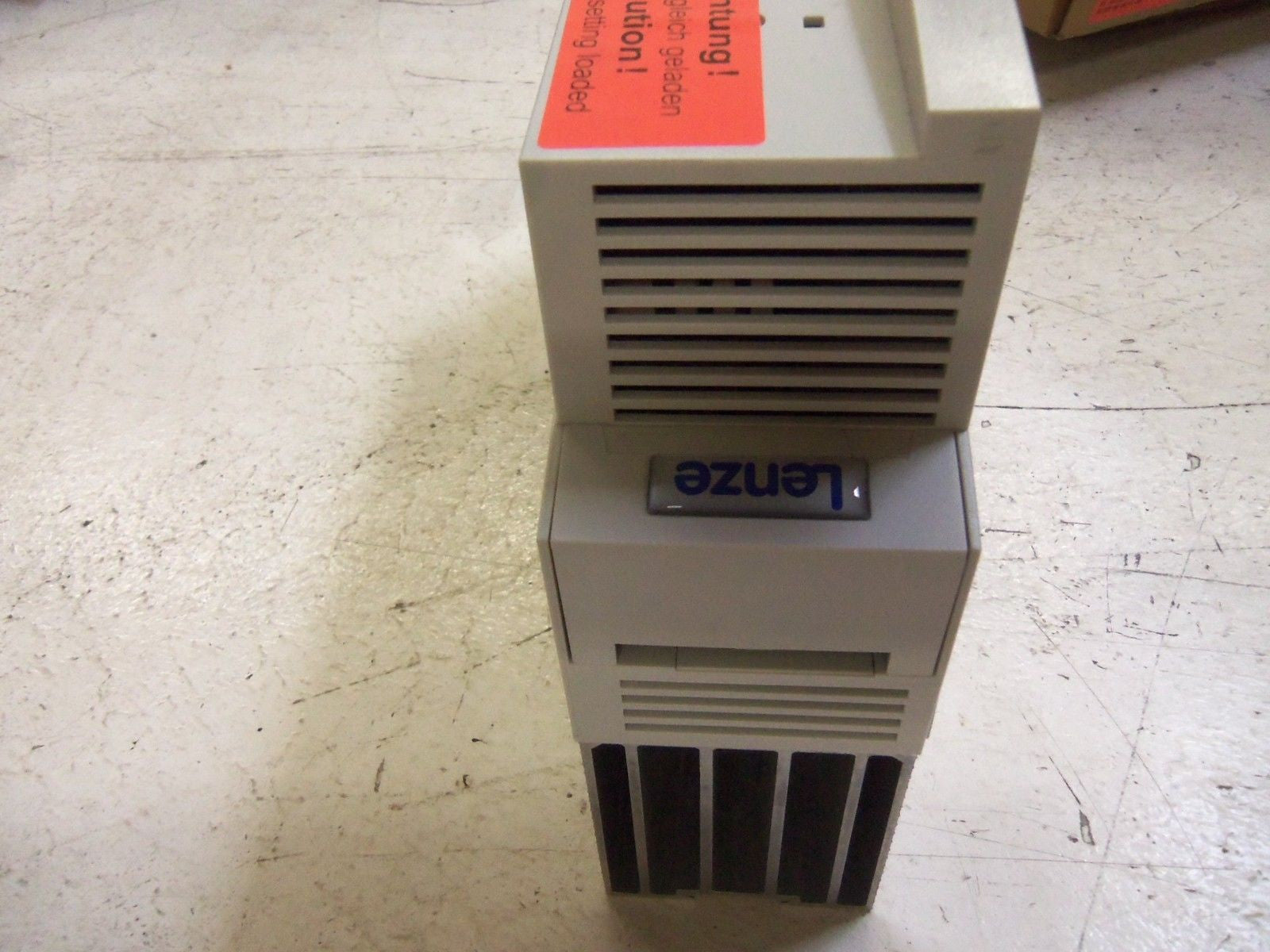 LENZE EVS9321-ES SERVO CONTROLLER *NEW IN BOX*