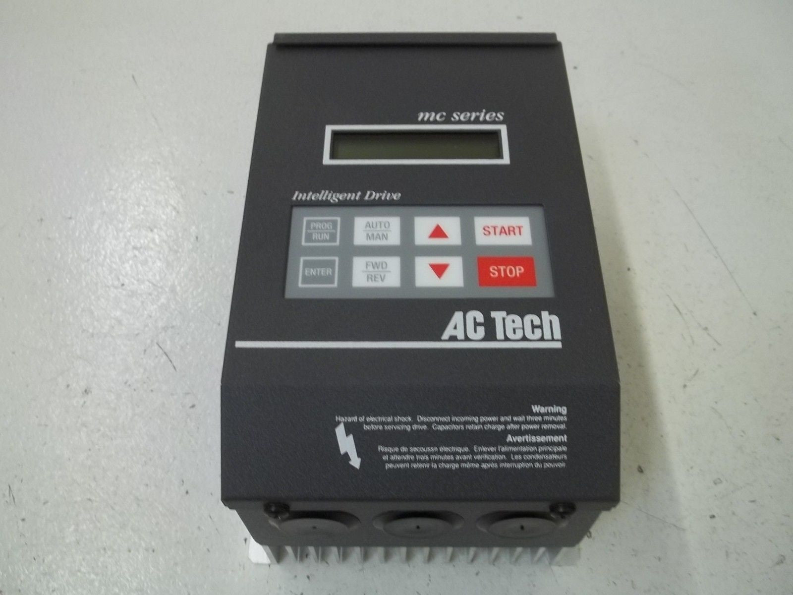 LENZE M1210SB AC TECH DRIVE *NEW IN BOX*