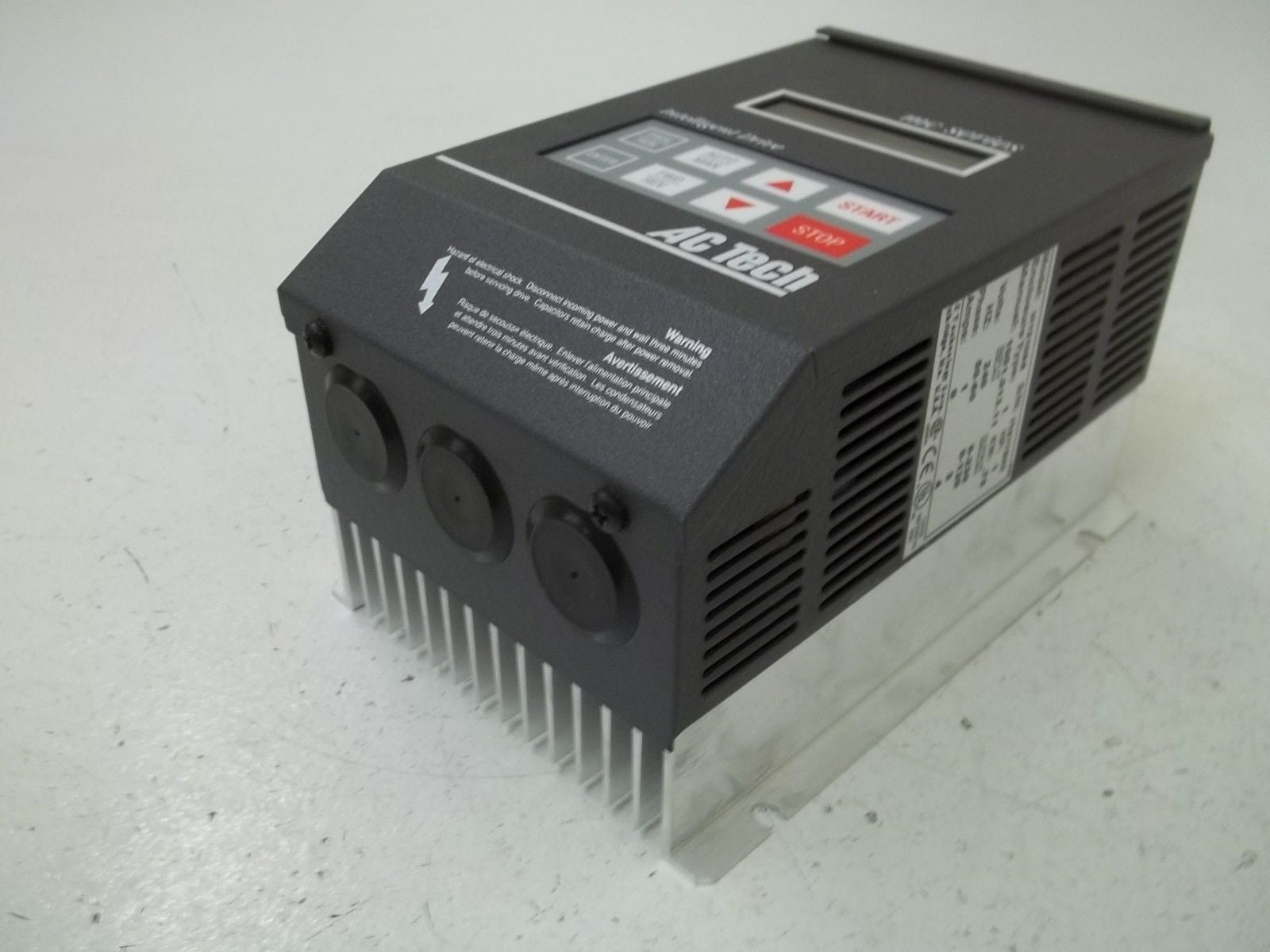 LENZE M1210SB AC TECH DRIVE *NEW IN BOX*