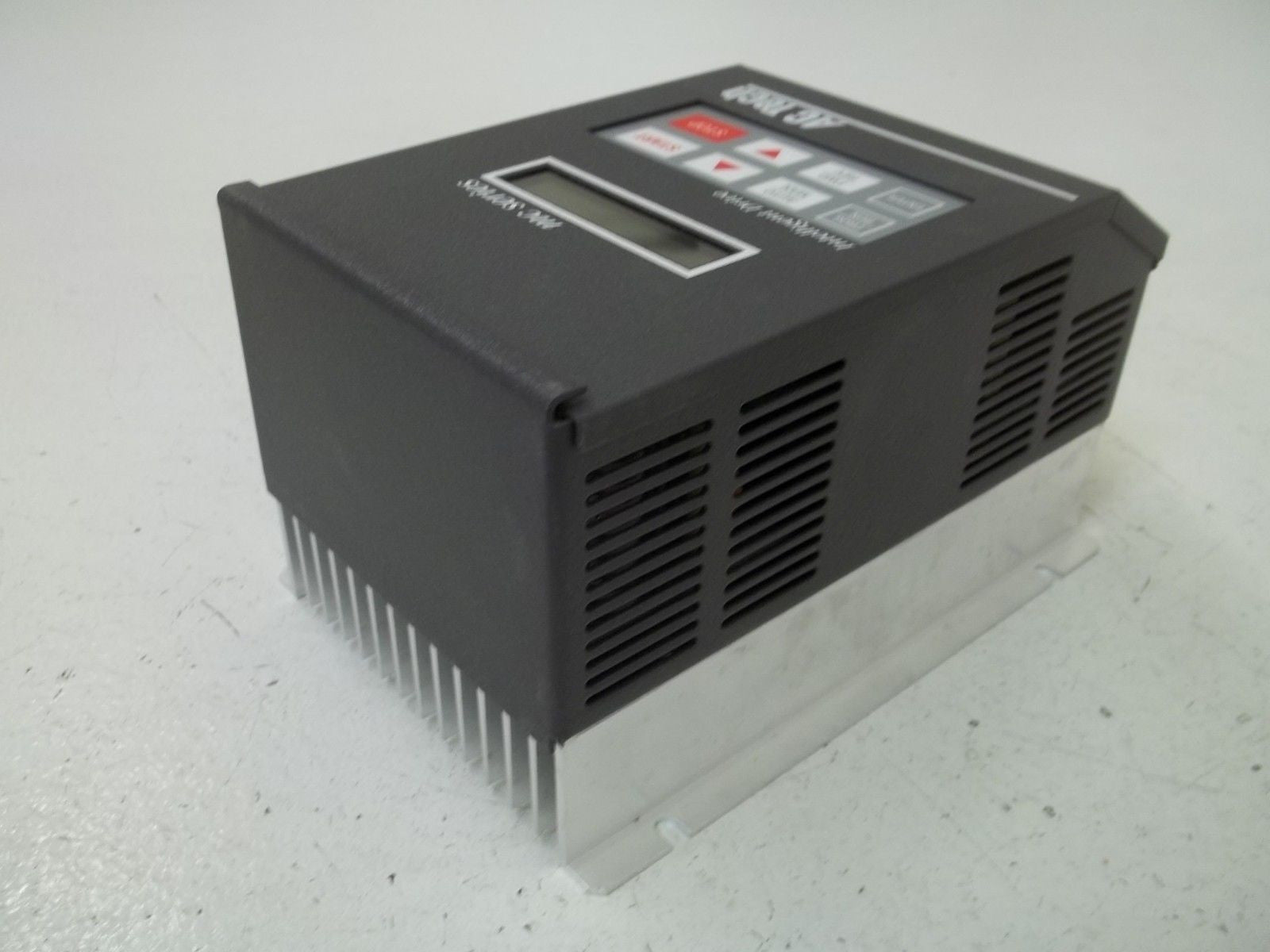 LENZE M1210SB AC TECH DRIVE *NEW IN BOX*