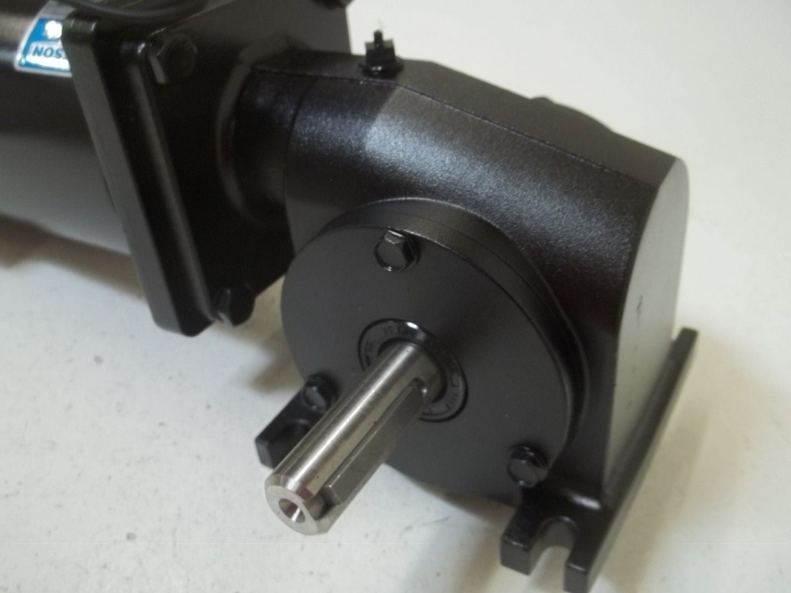 LESSON M1135039.00 PERMANENT MAGNET D.C. GEAR MOTOR *NEW IN BOX*