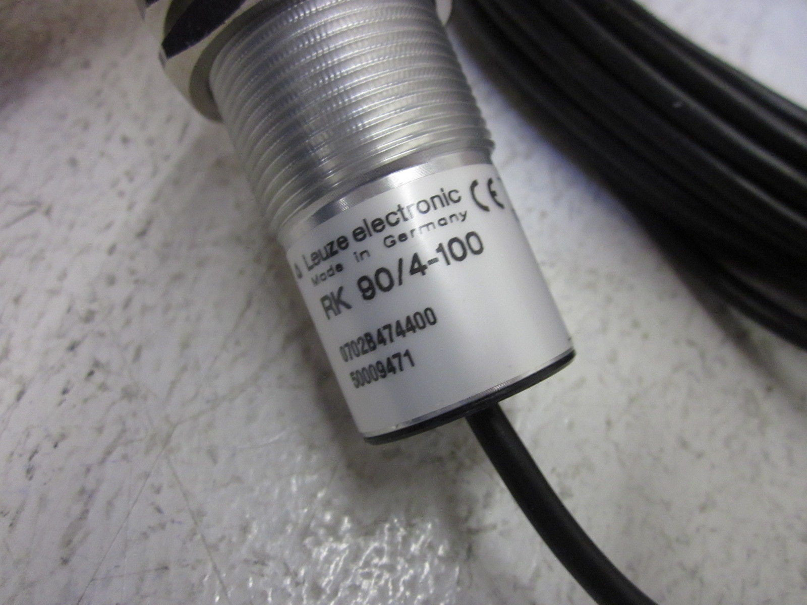 LEUZE ELECTRONIC RK 90/4-100 SENSOR *USED*