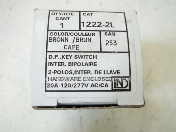 LEVITON 1222-2L ISOLATED GROUND DUPLEX RECEPTACLE *NEW IN BOX*