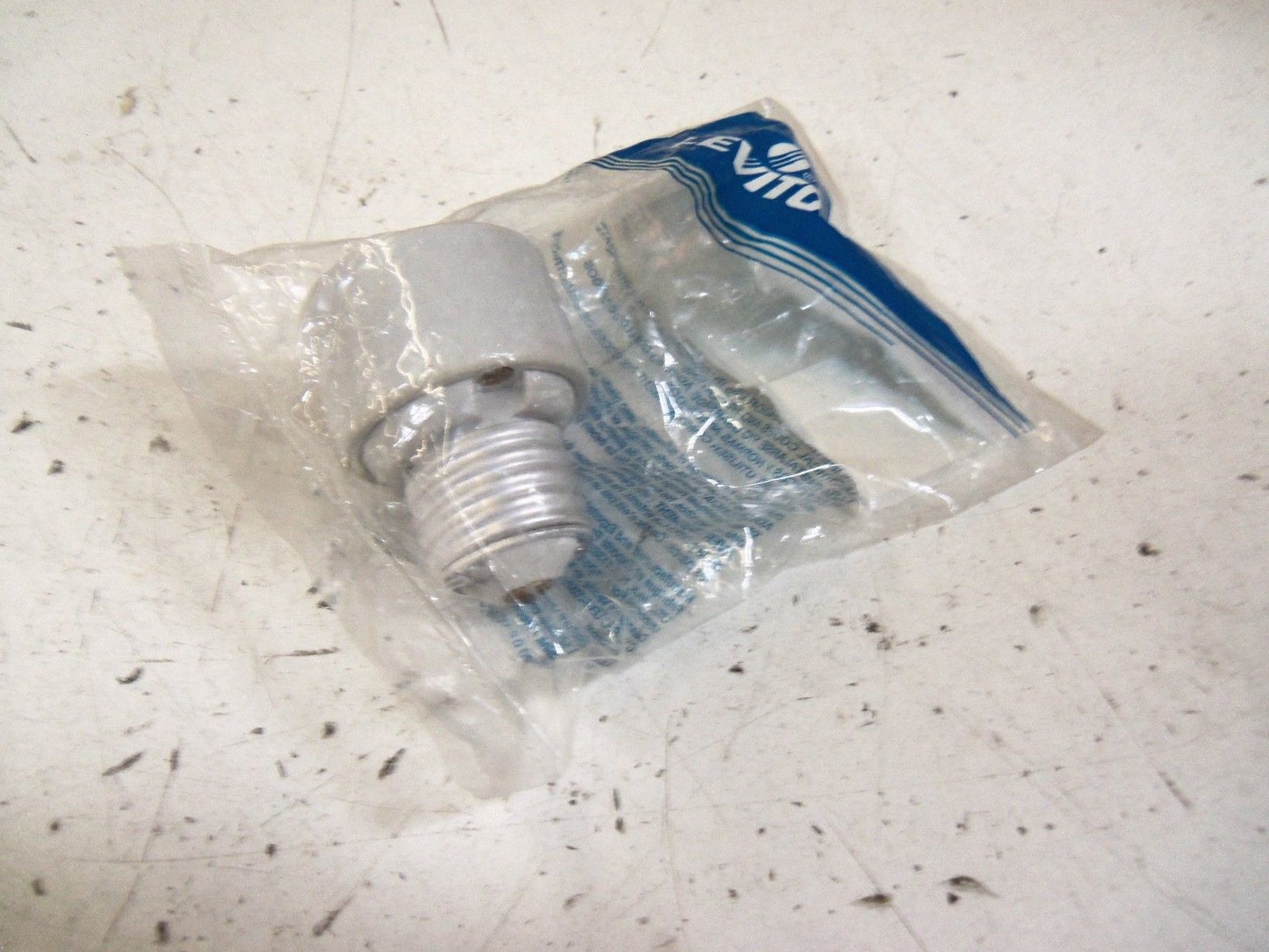 LEVITON 2005 *NEW IN FACTORY BAG*