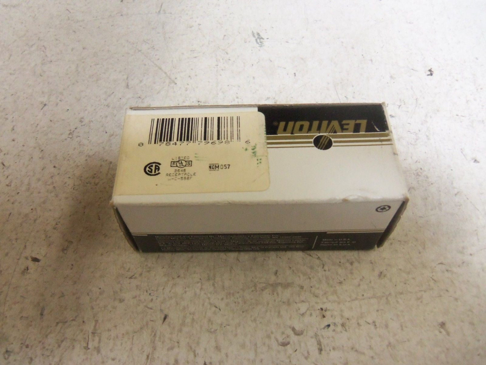 LEVITON 4710 RECEPTACLE *NEW IN BOX*