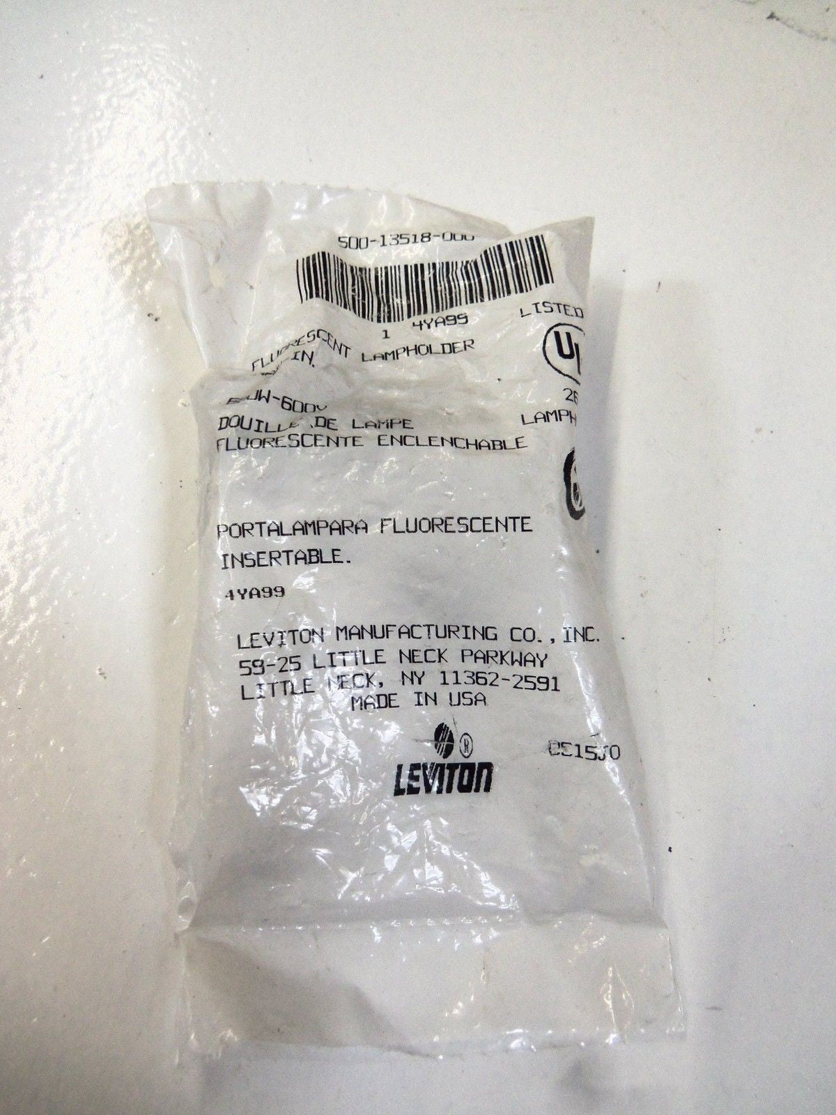 LEVITON 4YA99 LAMPHOLDER *NEW IN FACTORY BAG*