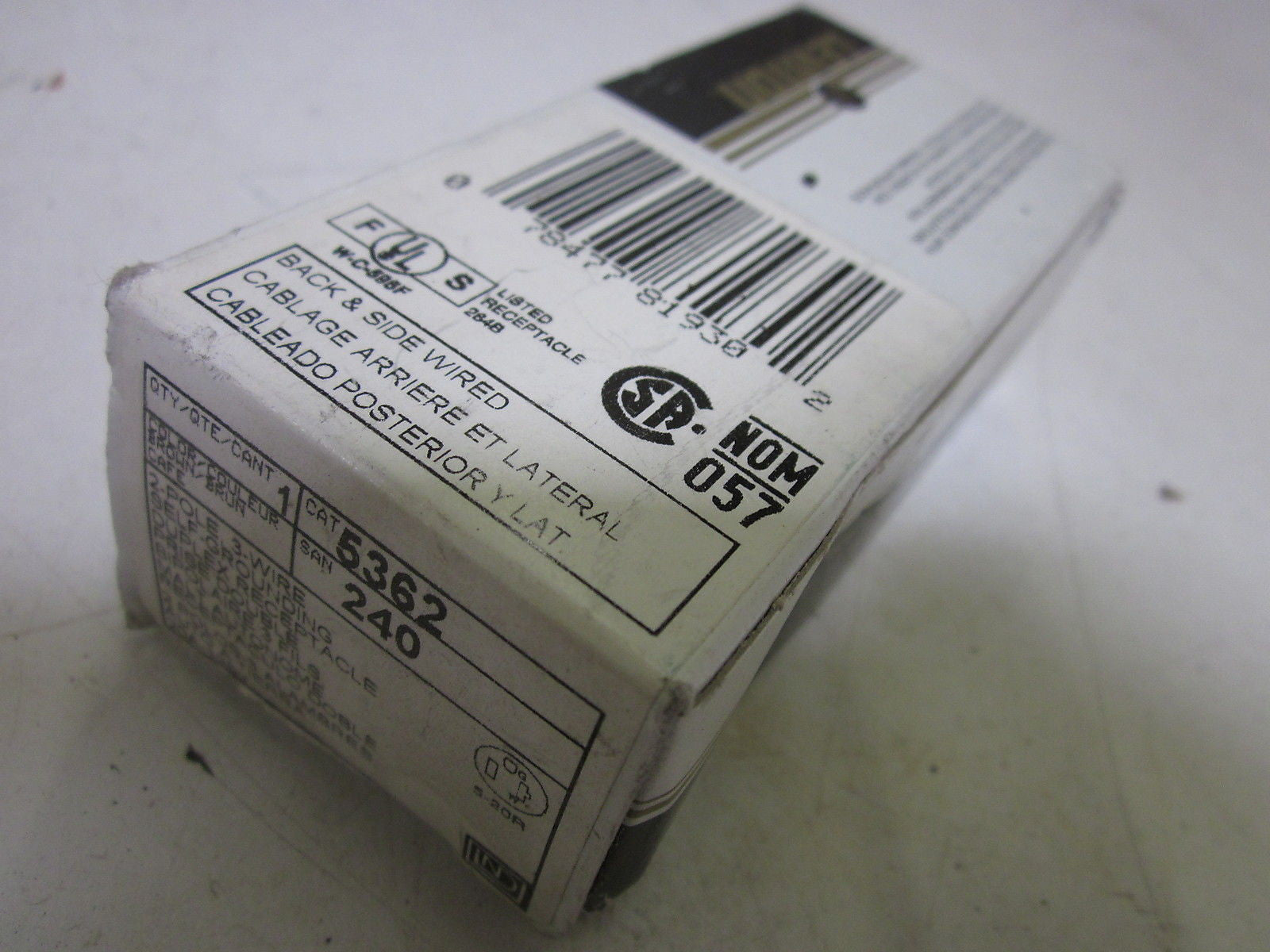 LEVITON 5362 RECEPTACLE *NEW IN BOX*