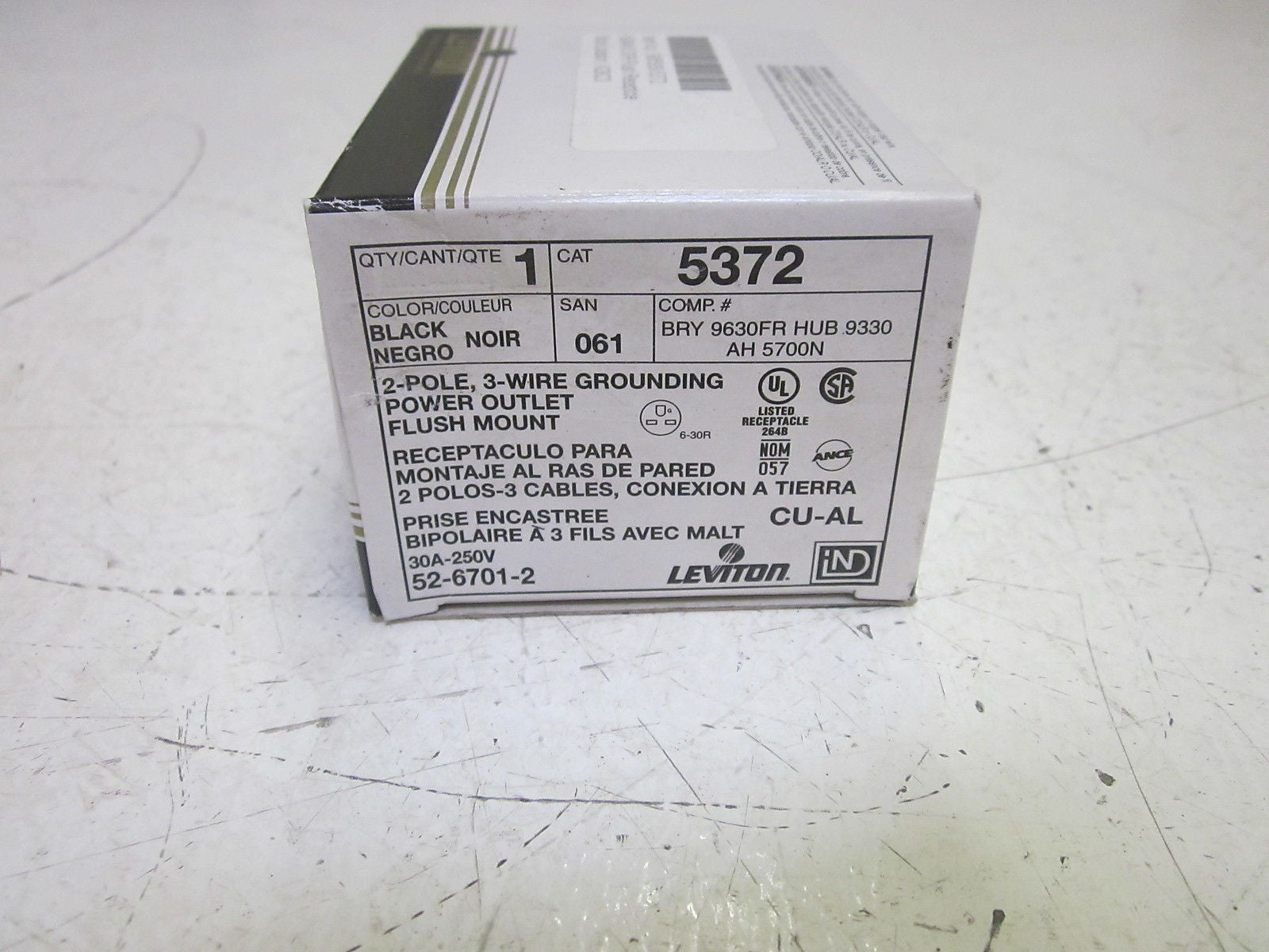 LEVITON 5372 POWER RECEPTACLE 30A 250VAC  *NEW IN BOX*