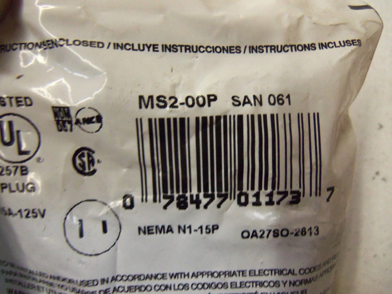 LEVITON MS2-00P MIDGET LINE LOCKING PLUG *NEW IN FACTORY BAG*