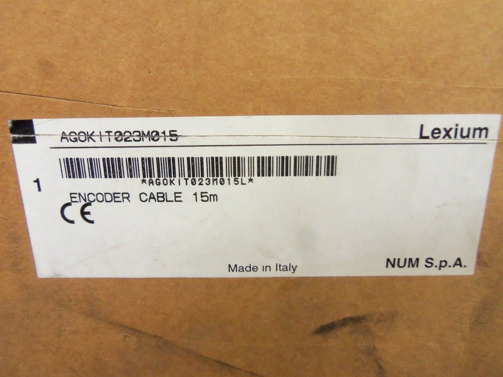 LEXIUM AGOKIT023M015 CABLE W/MOT CONN *NEW IN BOX*