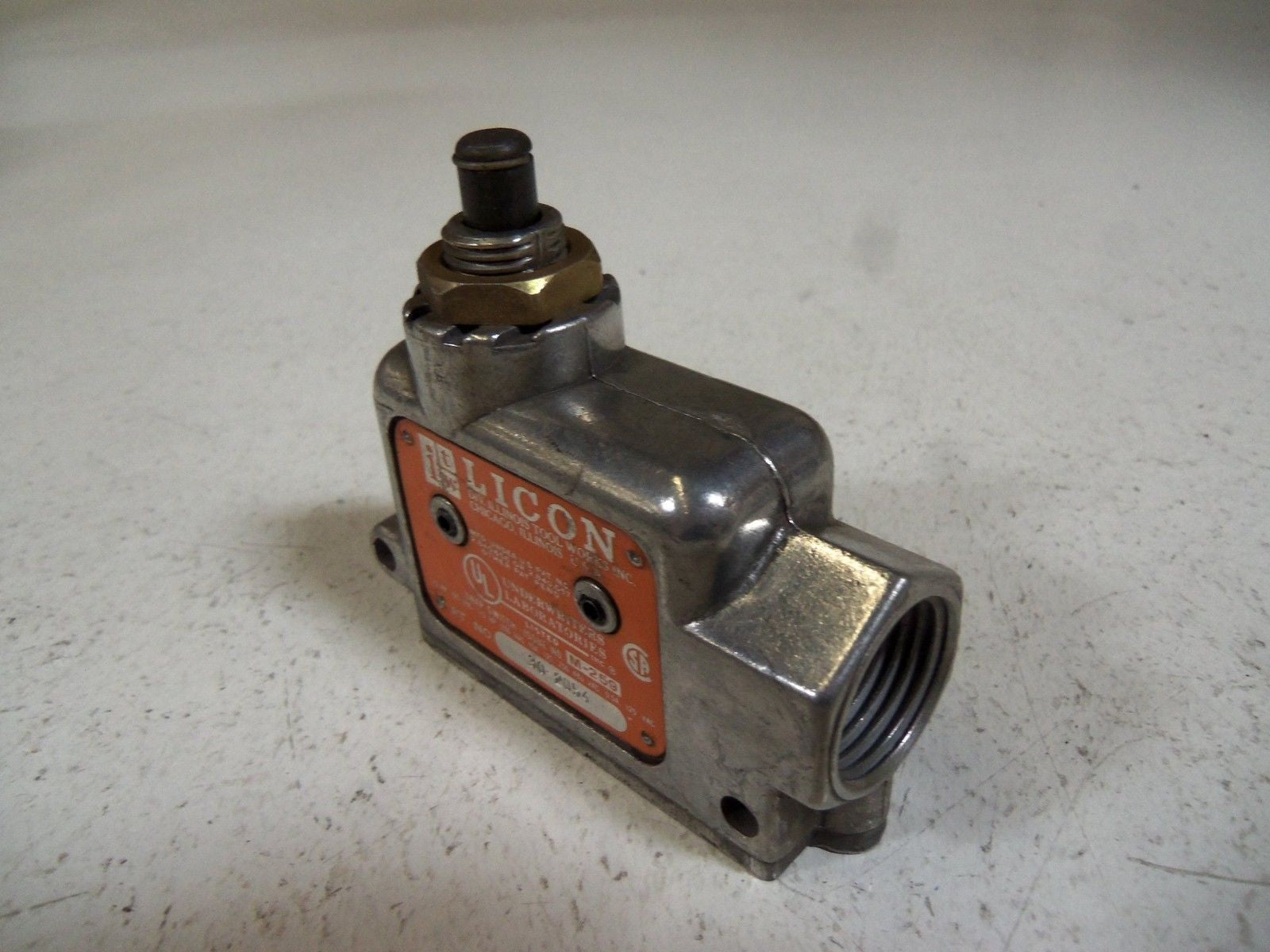 LINCOLN SNAP SWITCH 30-2054 *USED*