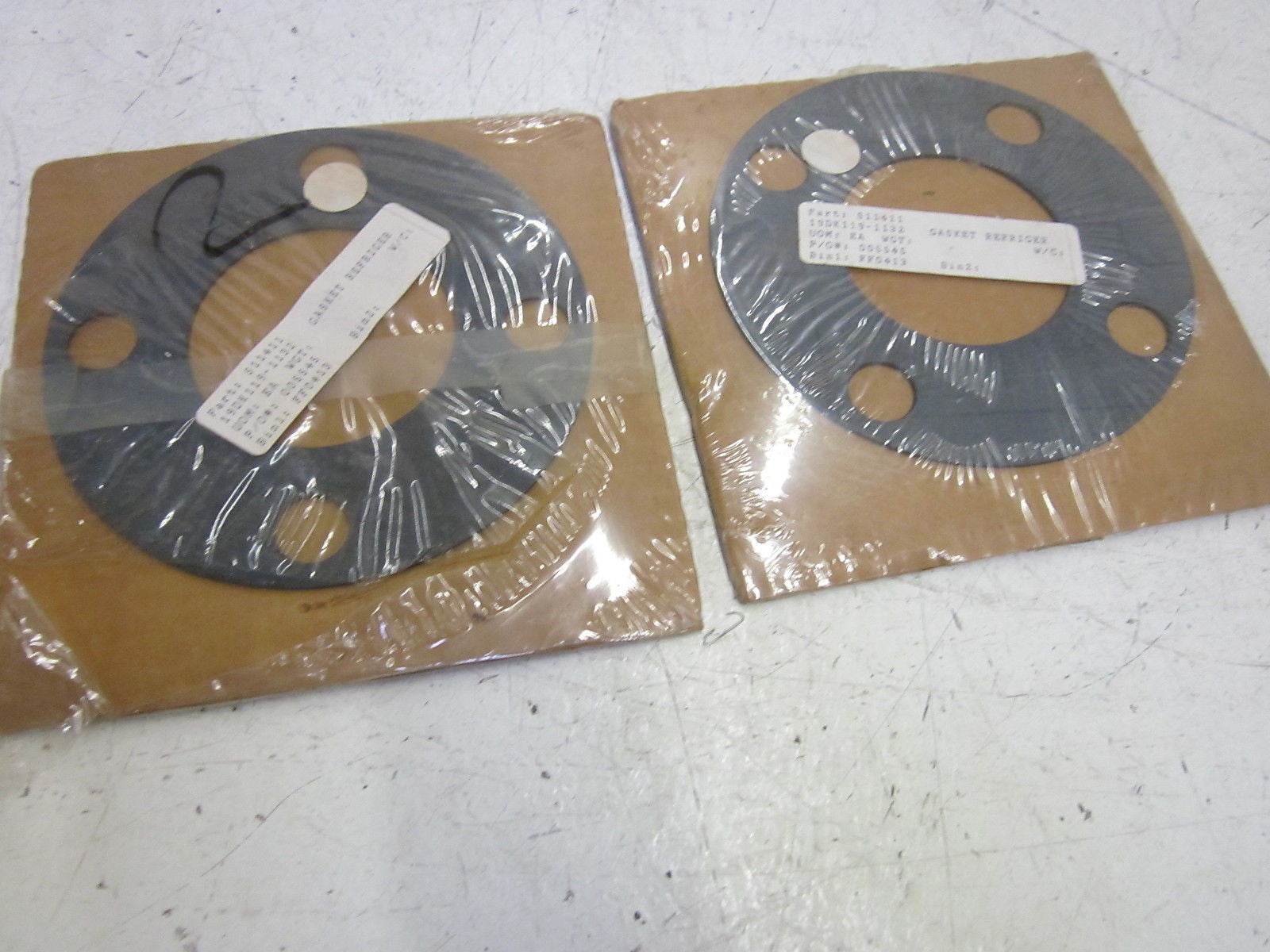 LOT 2 REPLACEMENT COMPONENTS DIVISION 19DK 119 1132 33 GASKET *NEW IN BOX*