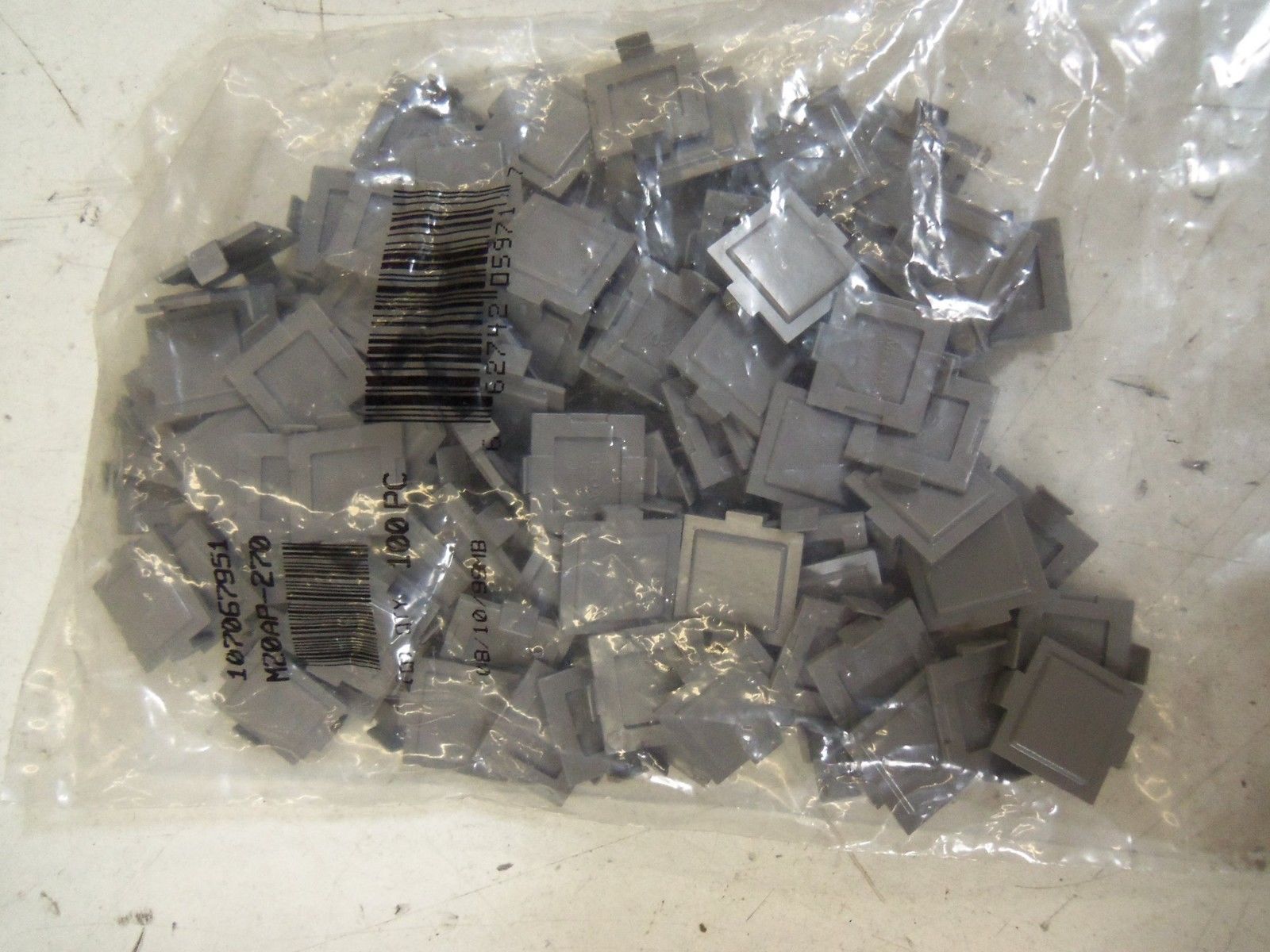 LOT OF 100 M20AP-270 *NEW IN BAG*