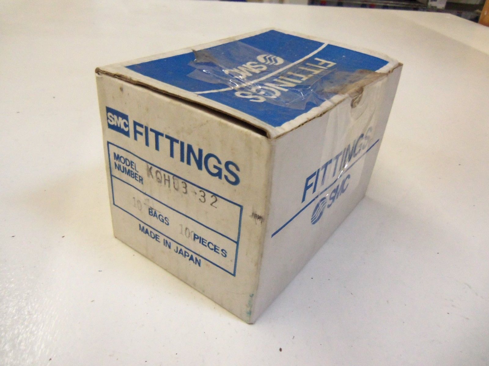 LOT OF 100 SMC KQH03-32 *NEW IN BOX*