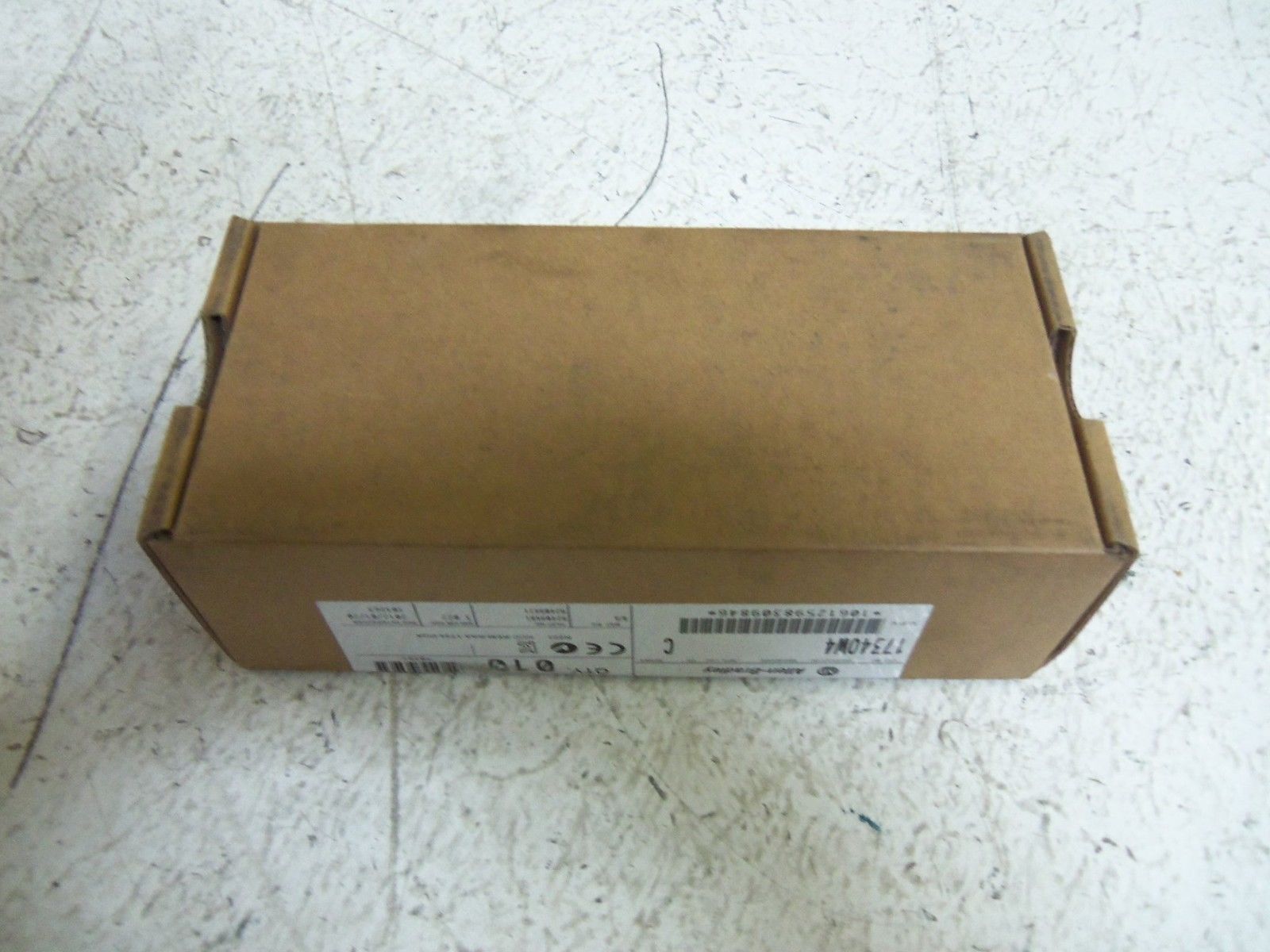 ALLEN BRADLEY 1734-OW4 SER. C OUTPUT (PKG OF 10) DATE: 2012 *FACTORY SEALED*