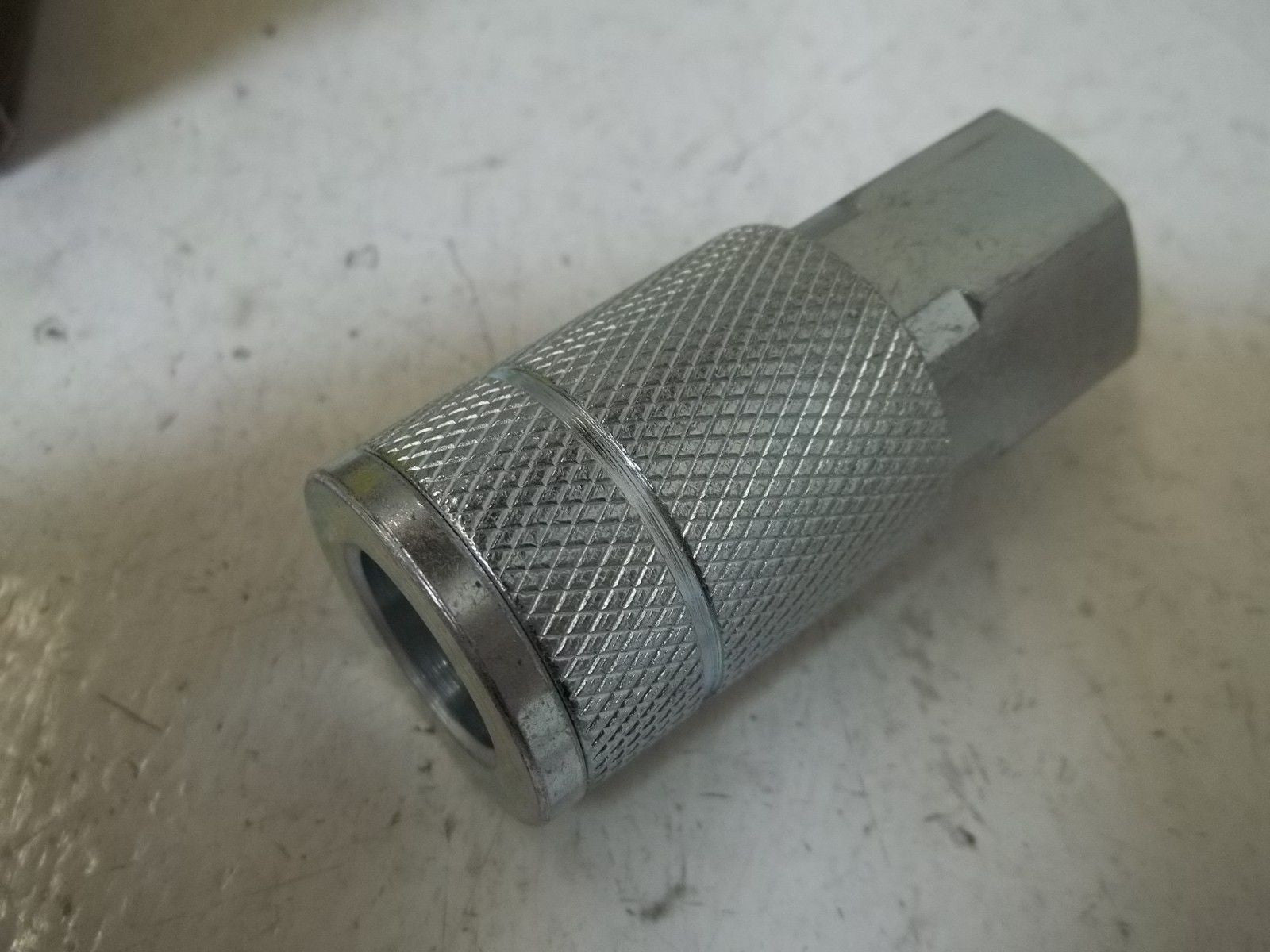 LOT OF 10 AMFLO C8 COUPLER, STEEL 3/8 TF 1/4FPT *NEW IN BOX*