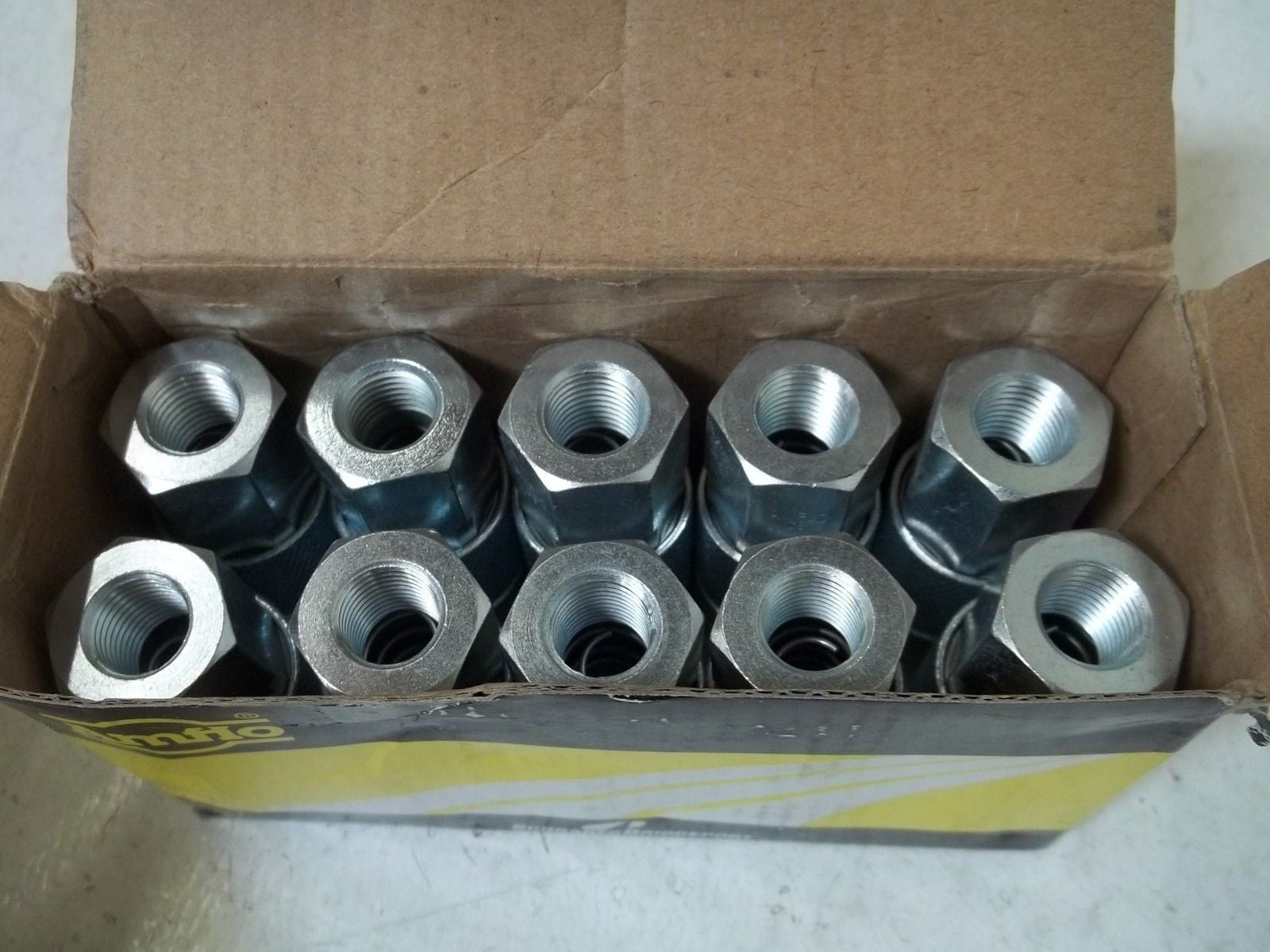 LOT OF 10 AMFLO C8 COUPLER, STEEL 3/8 TF 1/4FPT *NEW IN BOX*