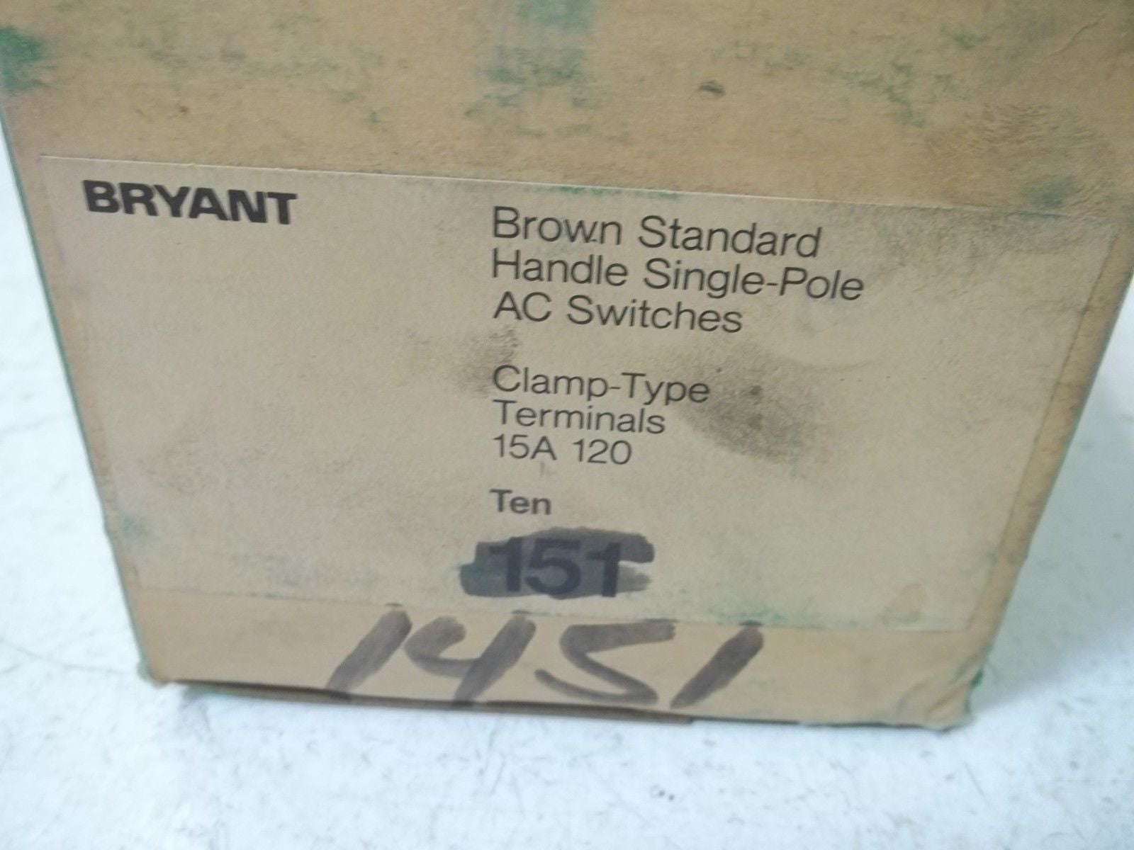 LOT OF 10 BRYANT 151 BROWN STANDARD HANDLE SINGLE-POLE *NEW IN BOX*