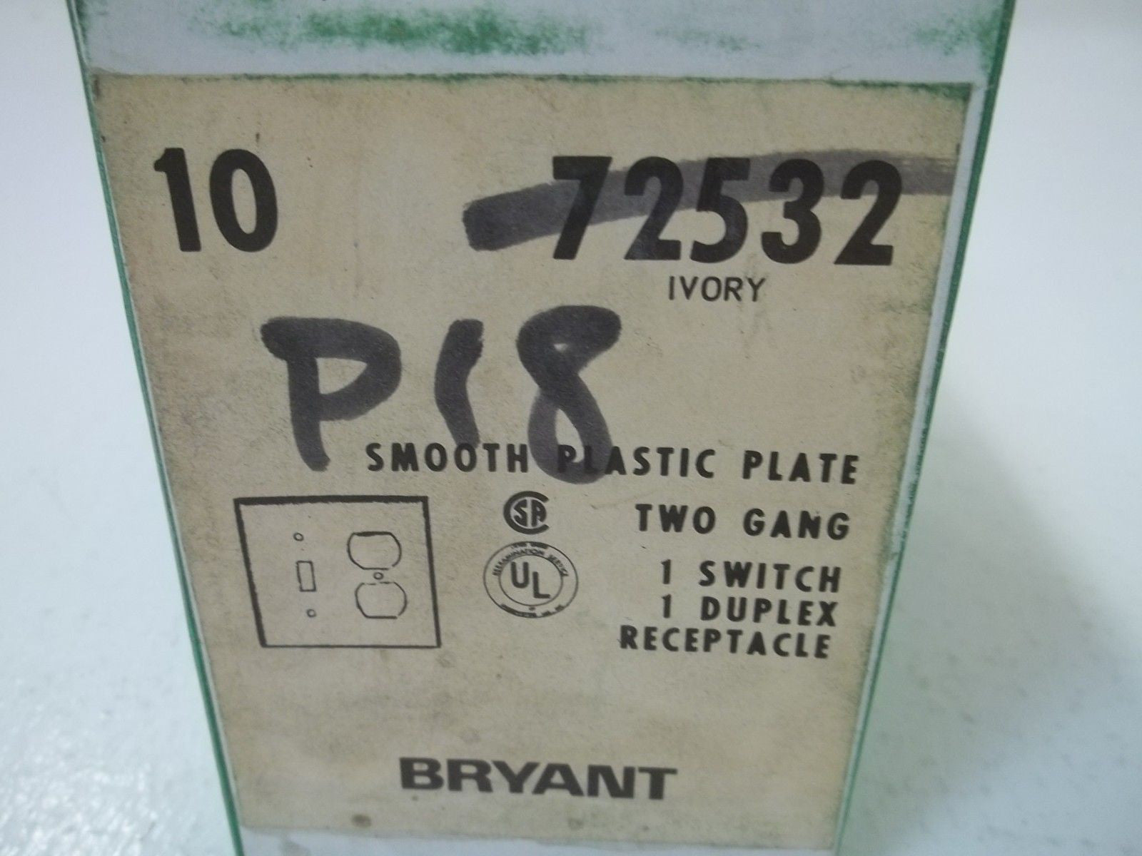LOT OF 10 BRYANT 72532 TWO GANG 1 SWITCH,1 DUPLEX RECEPTACLE *NEW IN BOX*