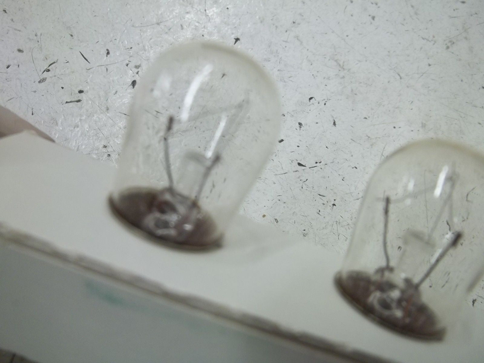 LOT OF 10 CHICAGO MINIATURE LAMP 6S6DC/30V LAMPS *NEW IN BOX*