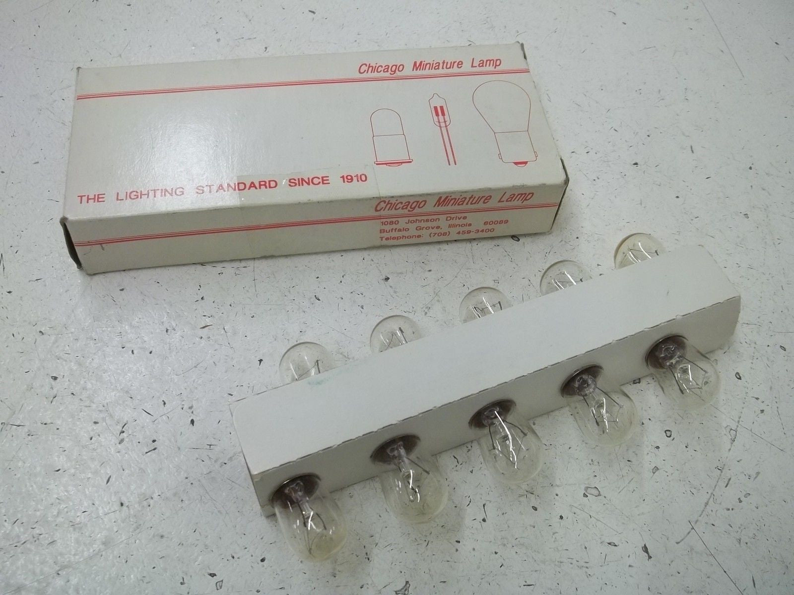 LOT OF 10 CHICAGO MINIATURE LAMP 6S6DC/30V LAMPS *NEW IN BOX*