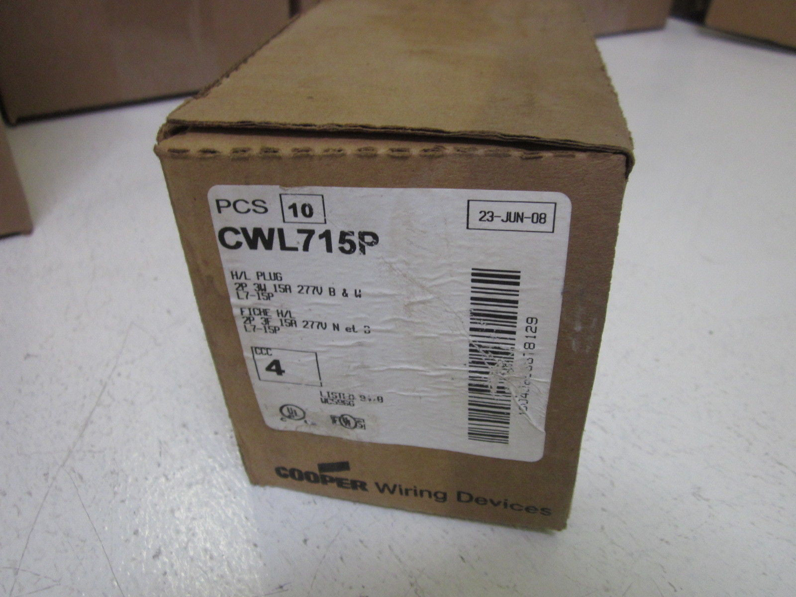 LOT OF 10 COOPER CWL715P HART-LOCK PLUG *NEW IN BOX*