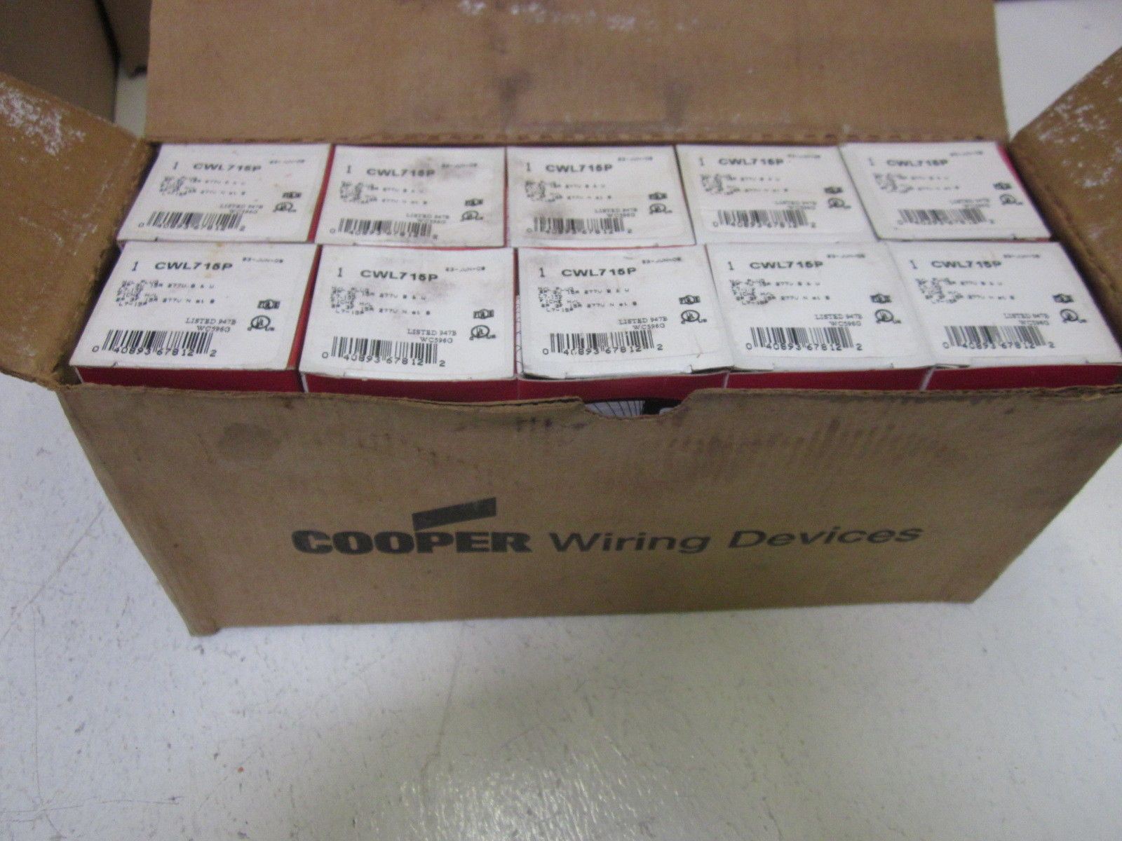 LOT OF 10 COOPER CWL715P HART-LOCK PLUG *NEW IN BOX*