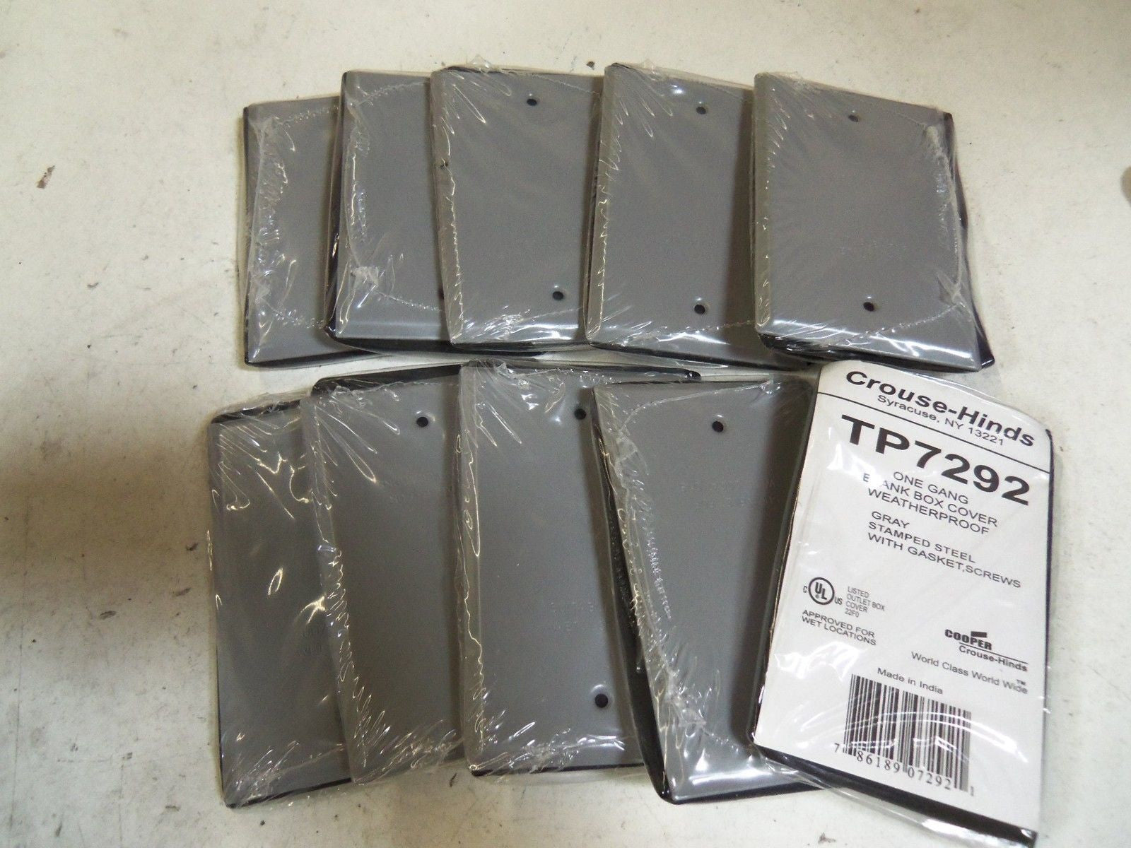 LOT OF 10 CROUSE-HINDS ONE GANG WEATHER PROOF BLANK COVER  TP7292  *NEW IN BOX*