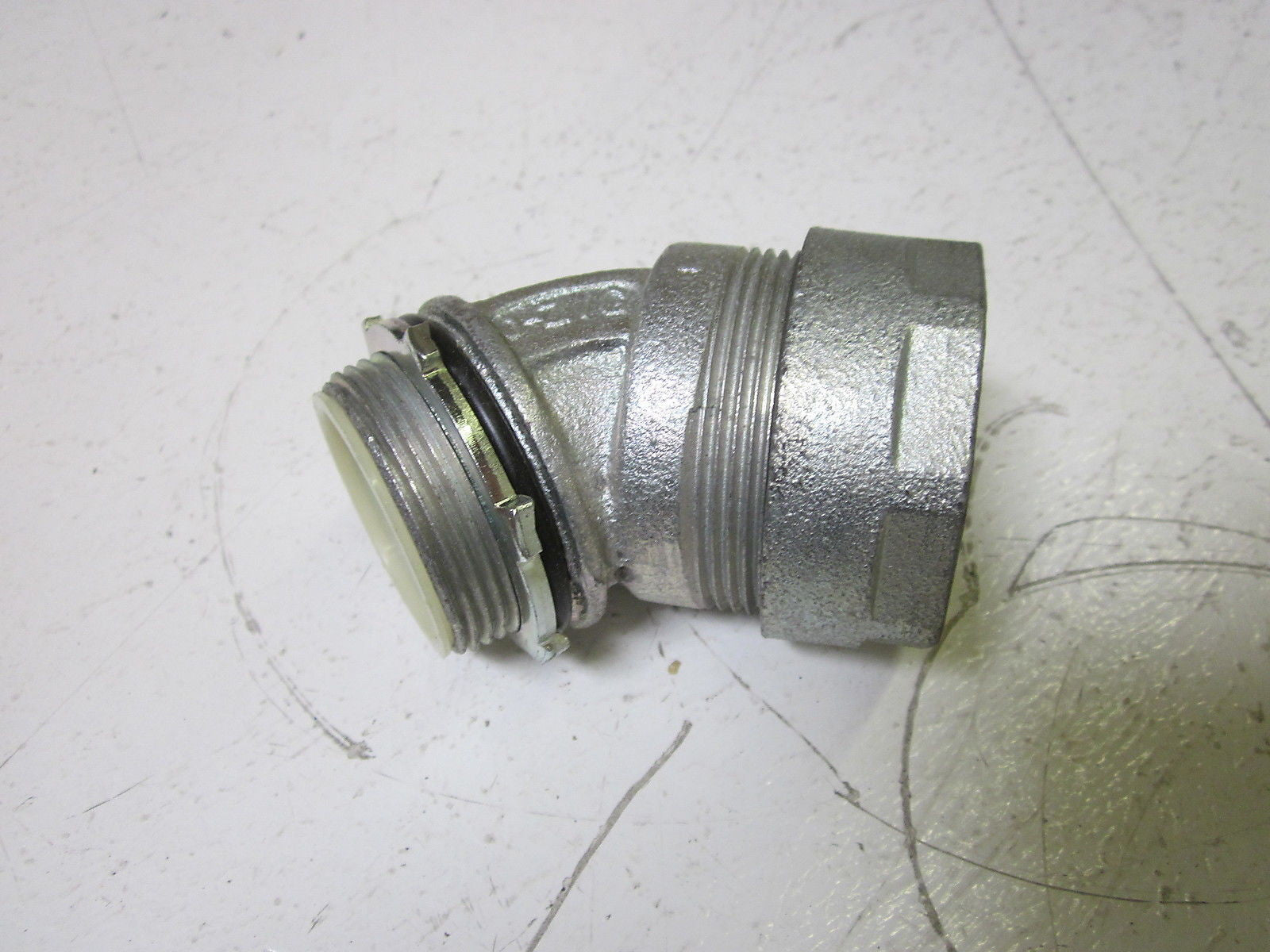 LOT OF 10 GENERAL SIGNAL 4Q-4150T LIQUID TIGHT CONNECTOR 1-1/2"  *NEW IN BOX*