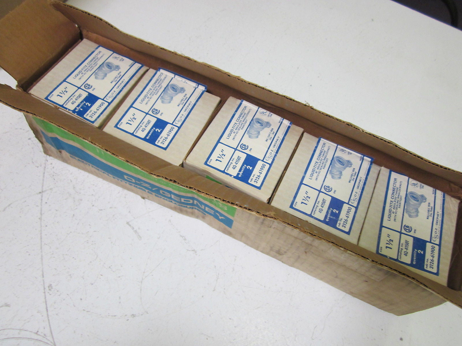 LOT OF 10 GENERAL SIGNAL 4Q-4150T LIQUID TIGHT CONNECTOR 1-1/2"  *NEW IN BOX*